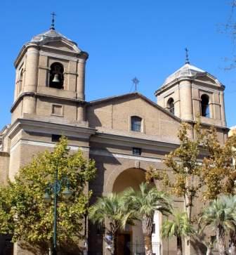 Zaragoza_-_Iglesia_de_Nuestra_Señora_del_Portillo_05